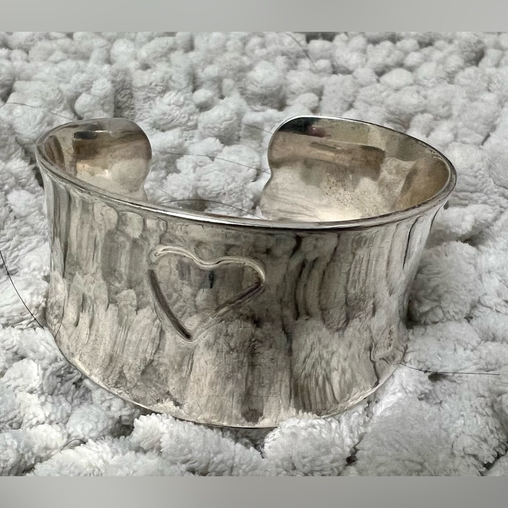 Silver Bracelet with Embossed Hearts